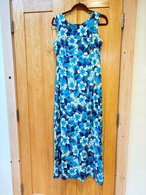 Made in Hawaii- Blue Floral Sleeveless Maxi Dress - vintage cotton